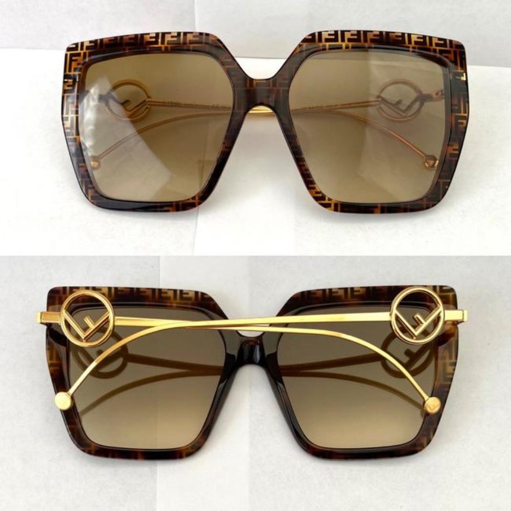 Fendi Oversize Square sunglasses